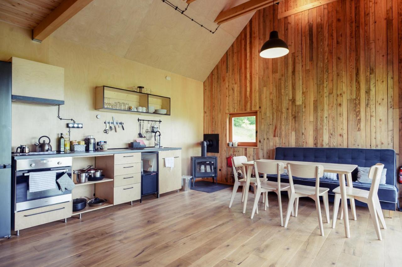 Tri Domky - Tiny Houses Depoltice Dış mekan fotoğraf