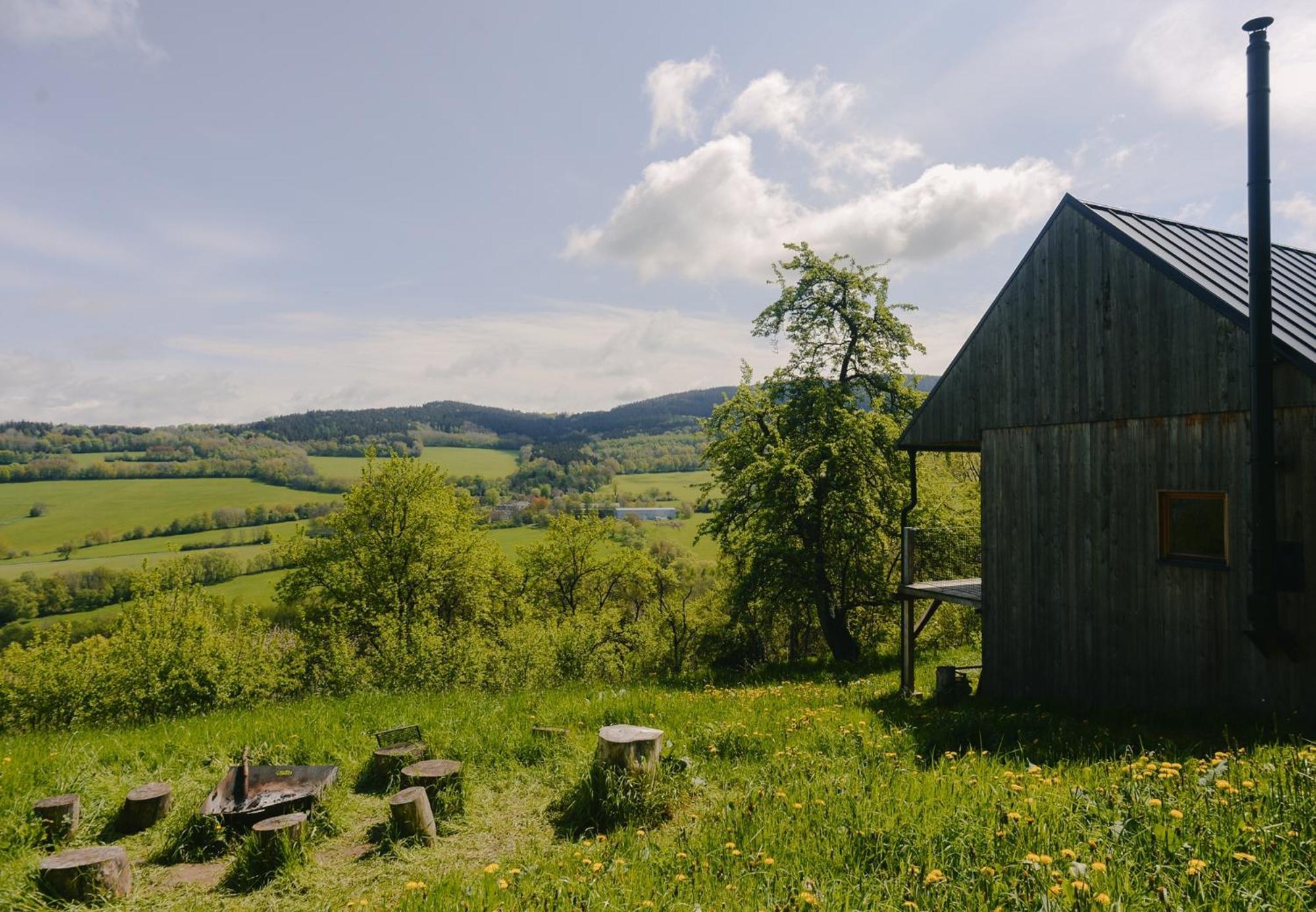 Tri Domky - Tiny Houses Depoltice Dış mekan fotoğraf